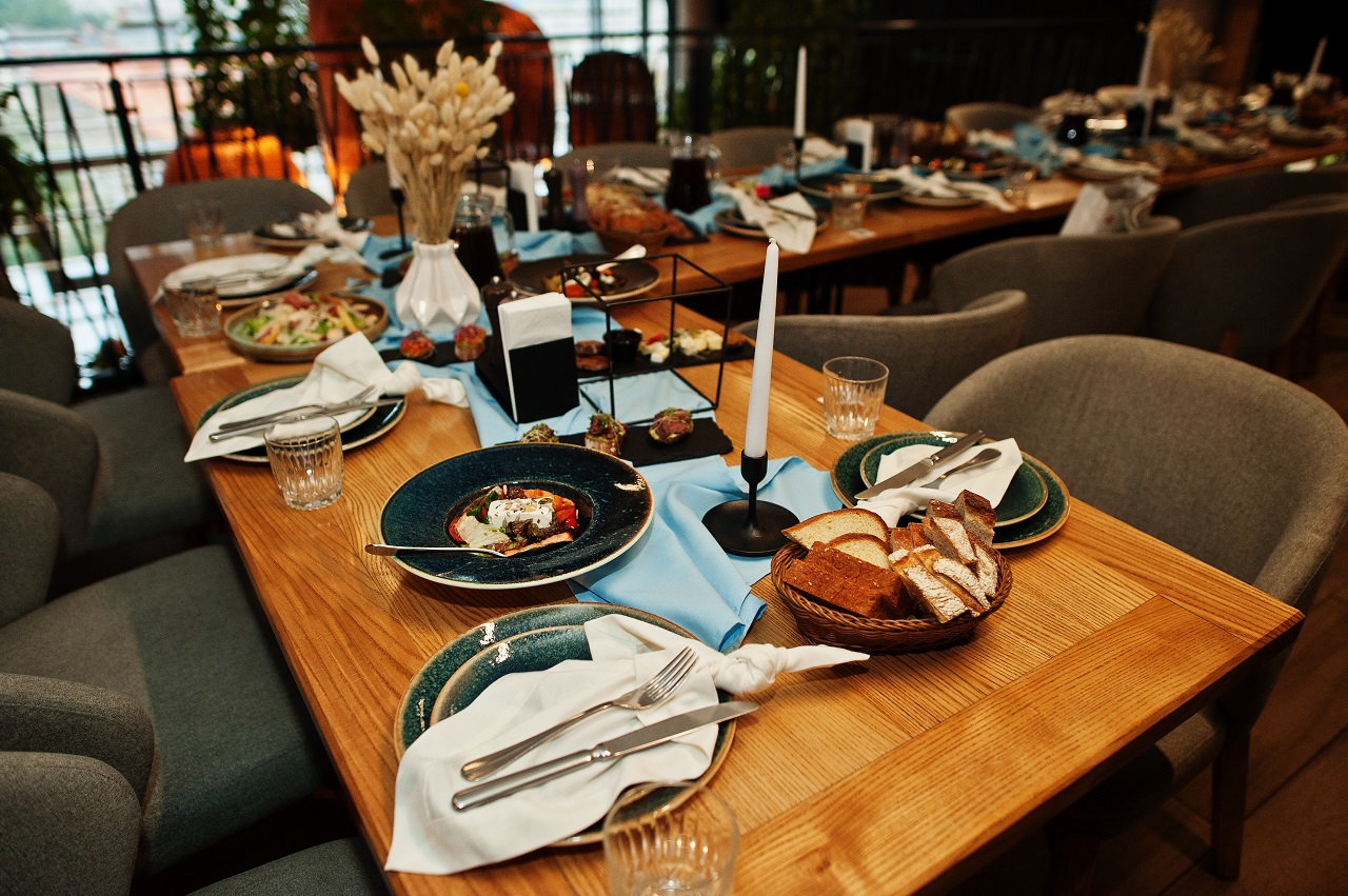 corporate event table setup